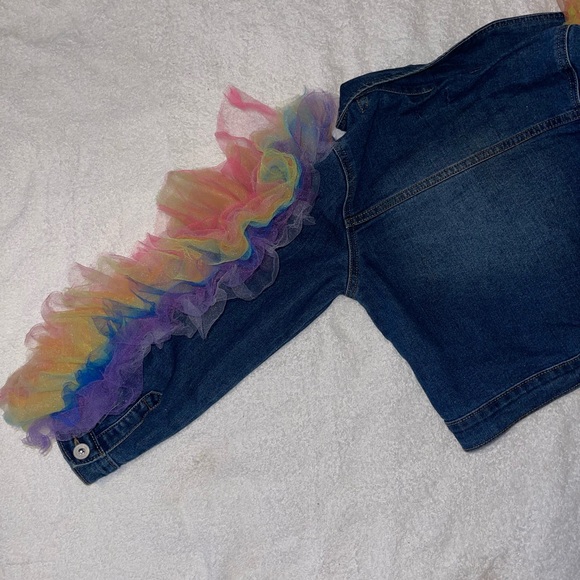 4 pair of Jeans 1 Jean Jacket 1 pair of Socks - Picture 8 of 15